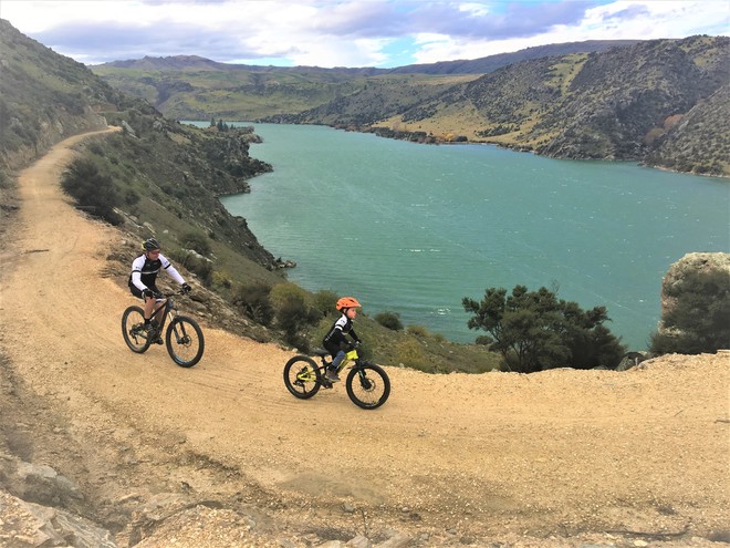 Roxburgh Gorge Cycle Surgery Rail Trail 